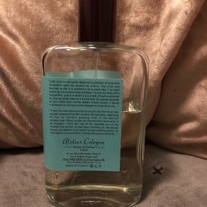 60% full Atelier Cologne